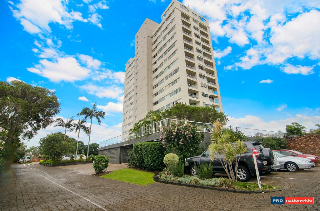 Unit 38/56 Hooker Bvd BROADBEACH 17