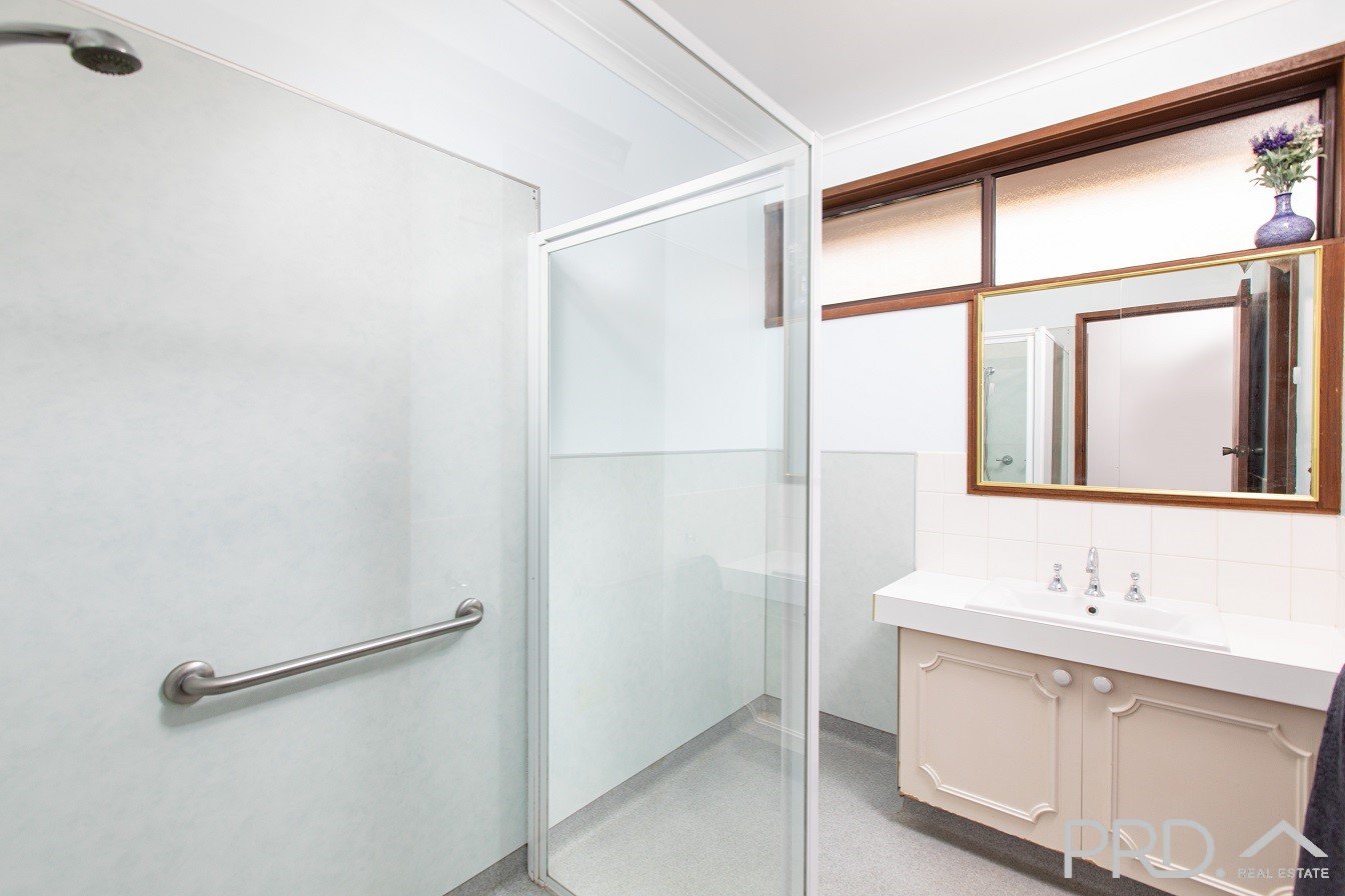 Unit 4, 330 Deakin Avenue MILDURA 11