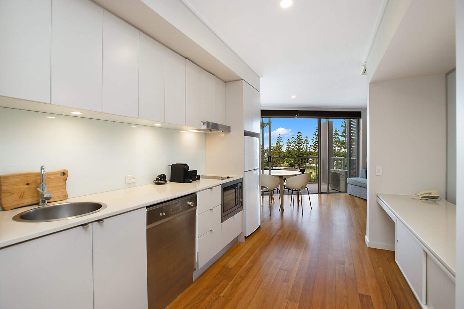 Unit 4310 "Peppers Resort" 1-25 Bells Boulevard KINGSCLIFF 5