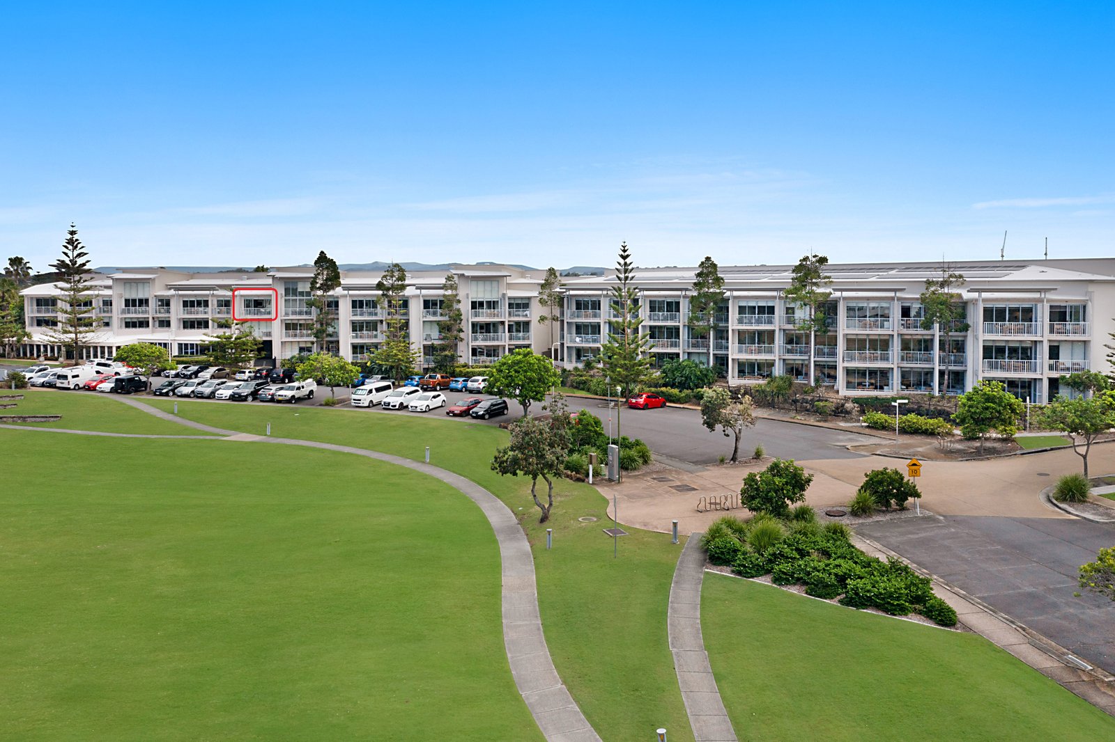 Unit 4310 "Peppers Resort" 1-25 Bells Boulevard KINGSCLIFF 8