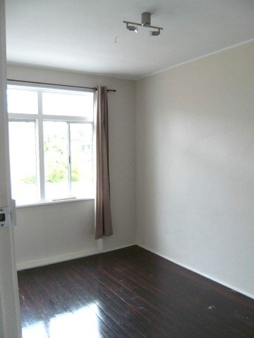 Unit 4/49 Surf Parade BROADBEACH 5