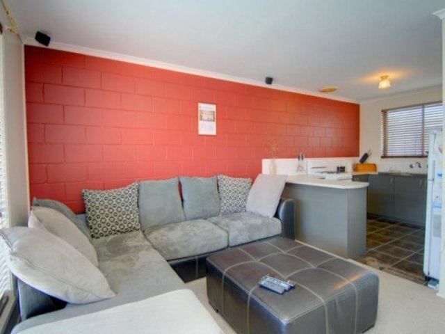 Unit 4/505 Sutton Street SEBASTOPOL 5