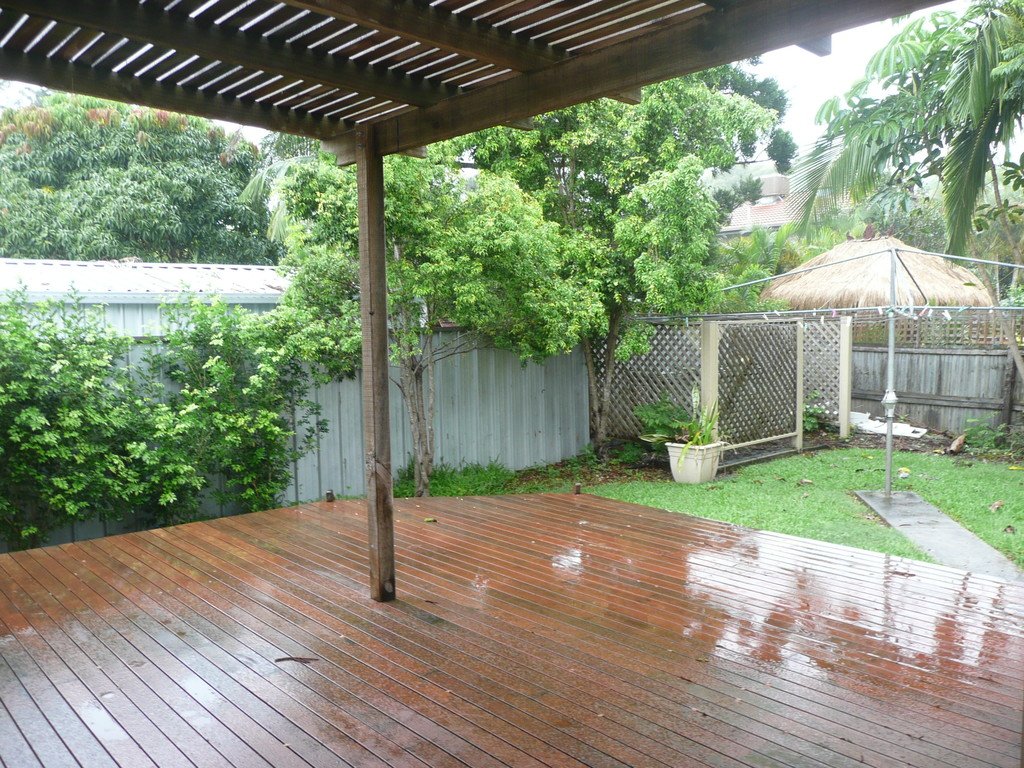 Unit 4/80 Tabilban Street BURLEIGH HEADS 2