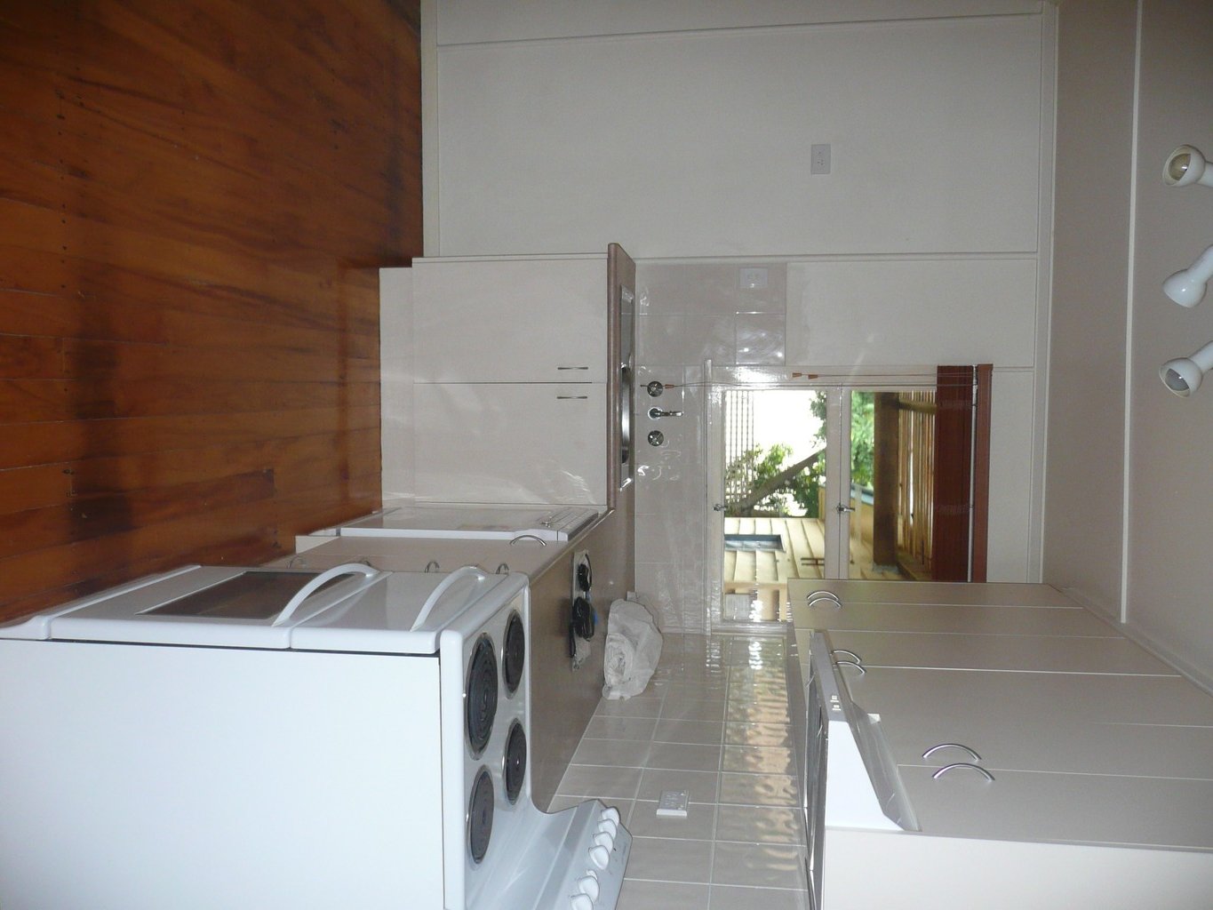 Unit 4/80 Tabilban Street BURLEIGH HEADS 3