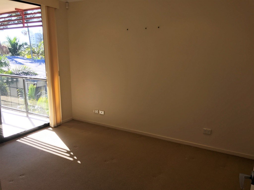 Unit 5 / 13-15 Stephens Street BURLEIGH HEADS 4