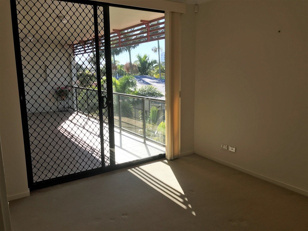 Unit 5 / 13-15 Stephens Street BURLEIGH HEADS 6