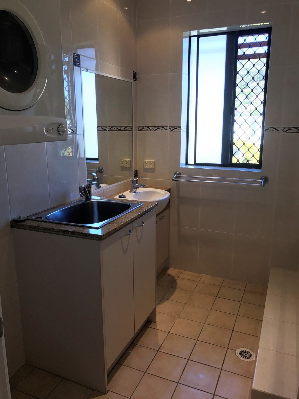 Unit 5 / 13-15 Stephens Street BURLEIGH HEADS 15