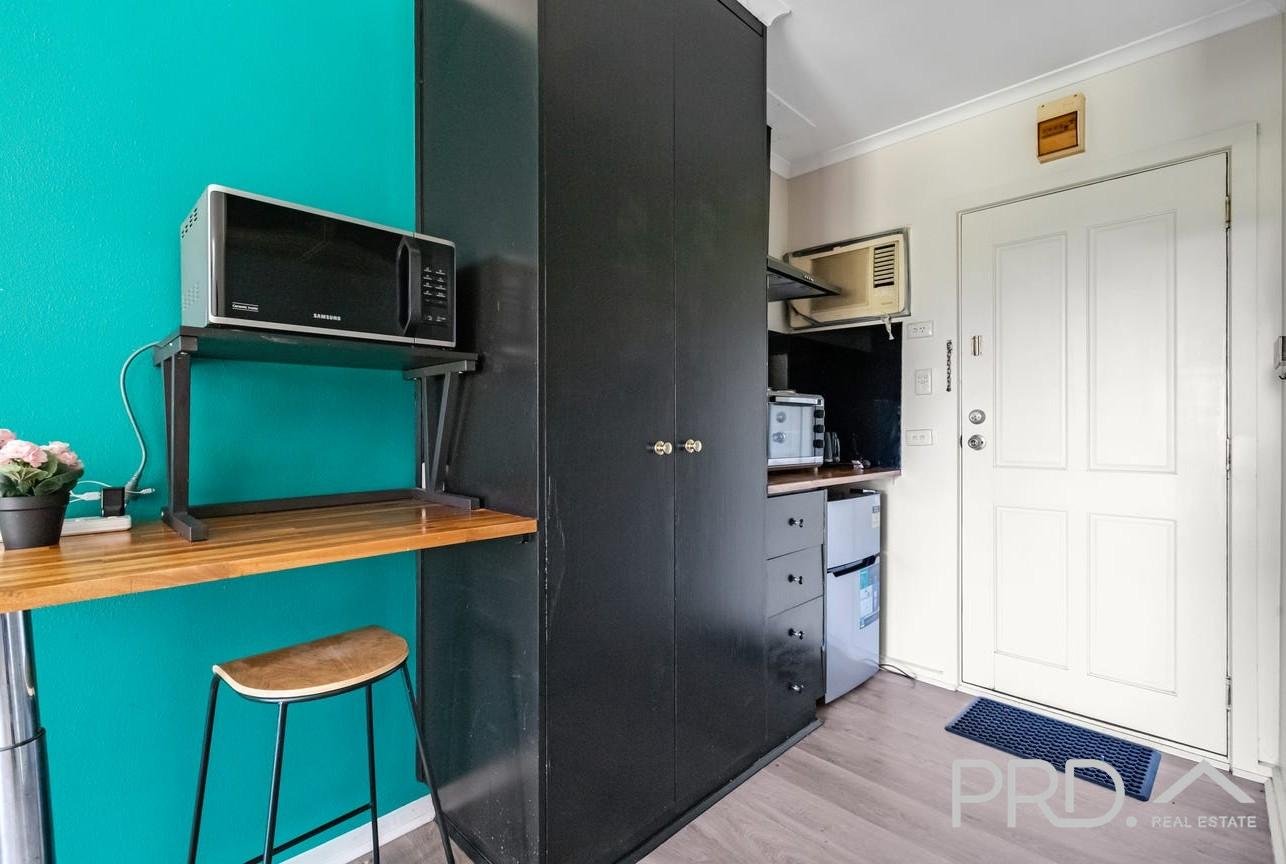 Unit 5, 133 Jacaranda Street RED CLIFFS 5