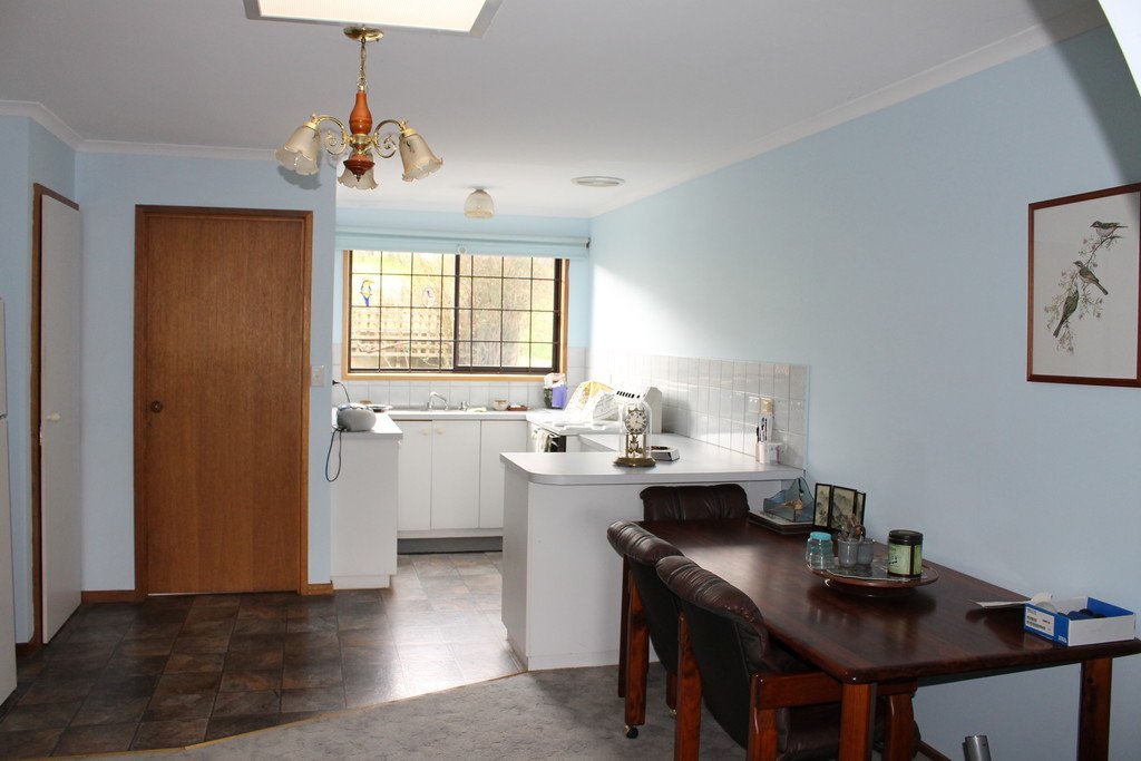 Unit 5, 27 Clunes Road CRESWICK 7