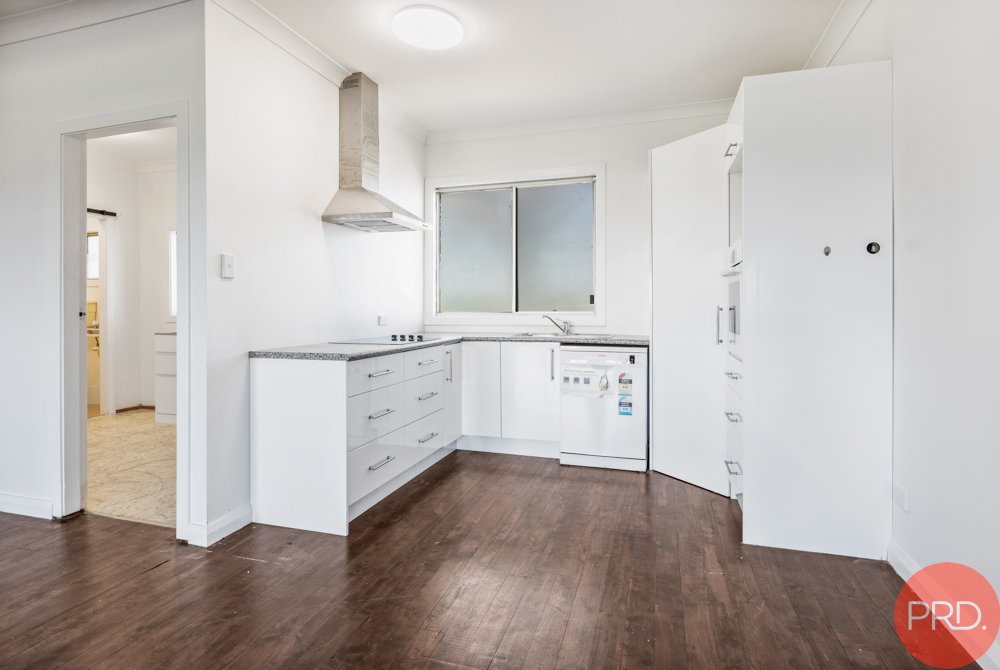 unit 5/107 Windermere Road LOCHINVAR 2