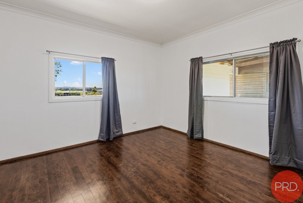 unit 5/107 Windermere Road LOCHINVAR 4