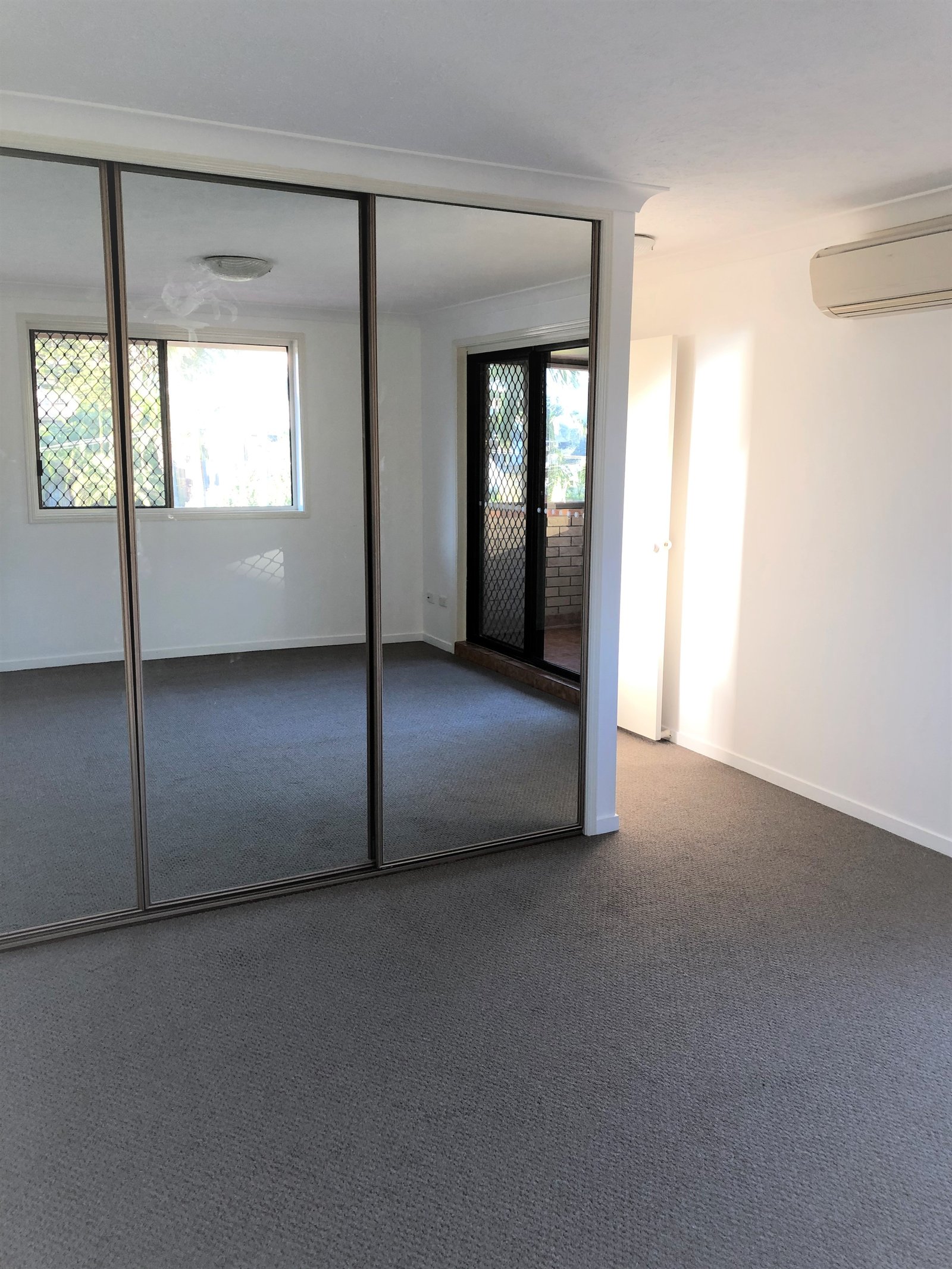 Unit 5/21 Second Avenue BROADBEACH 5