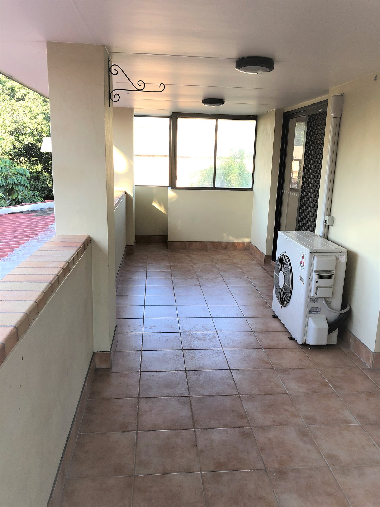 Unit 5/21 Second Avenue BROADBEACH 7