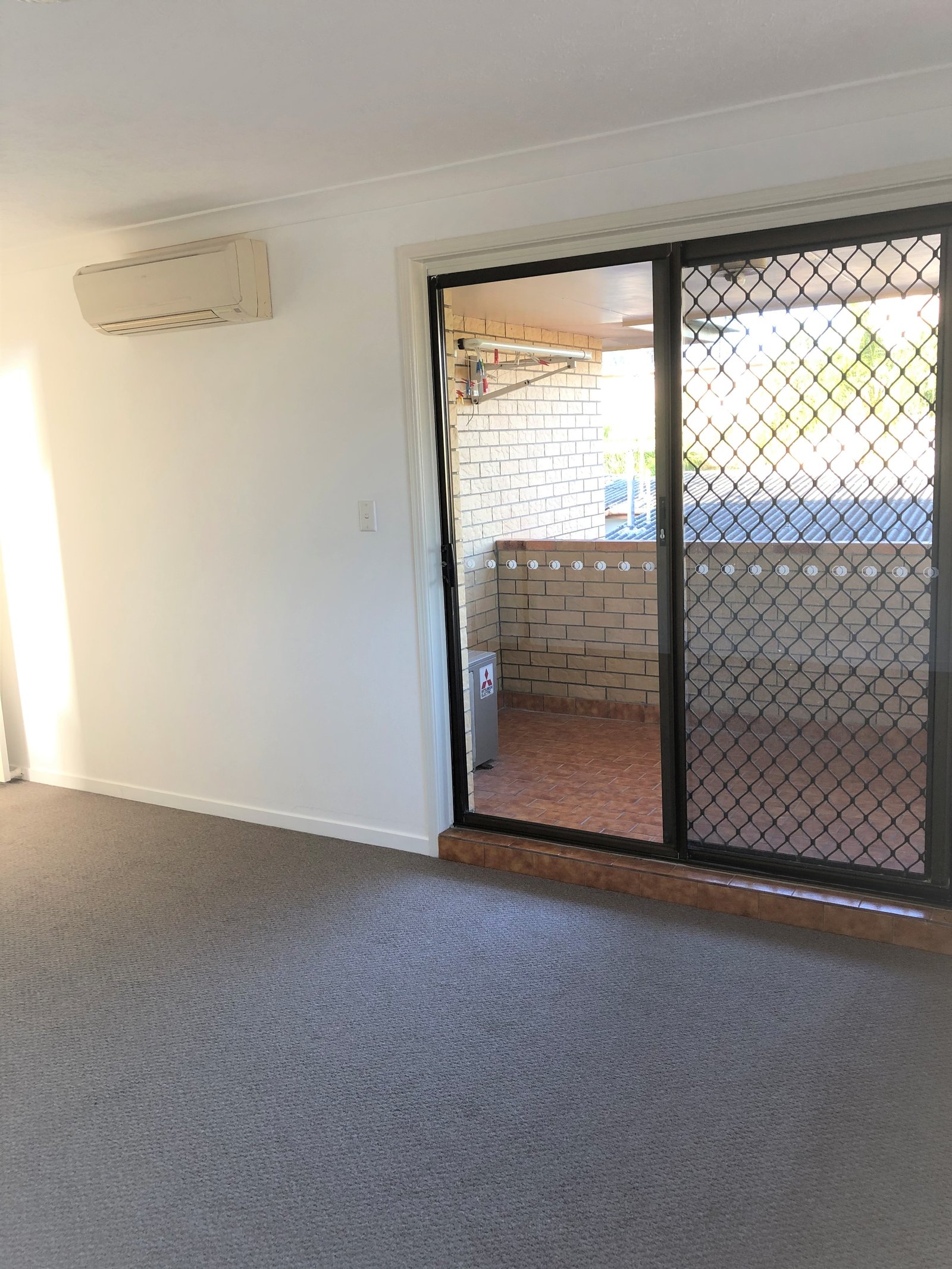 Unit 5/21 Second Avenue BROADBEACH 9