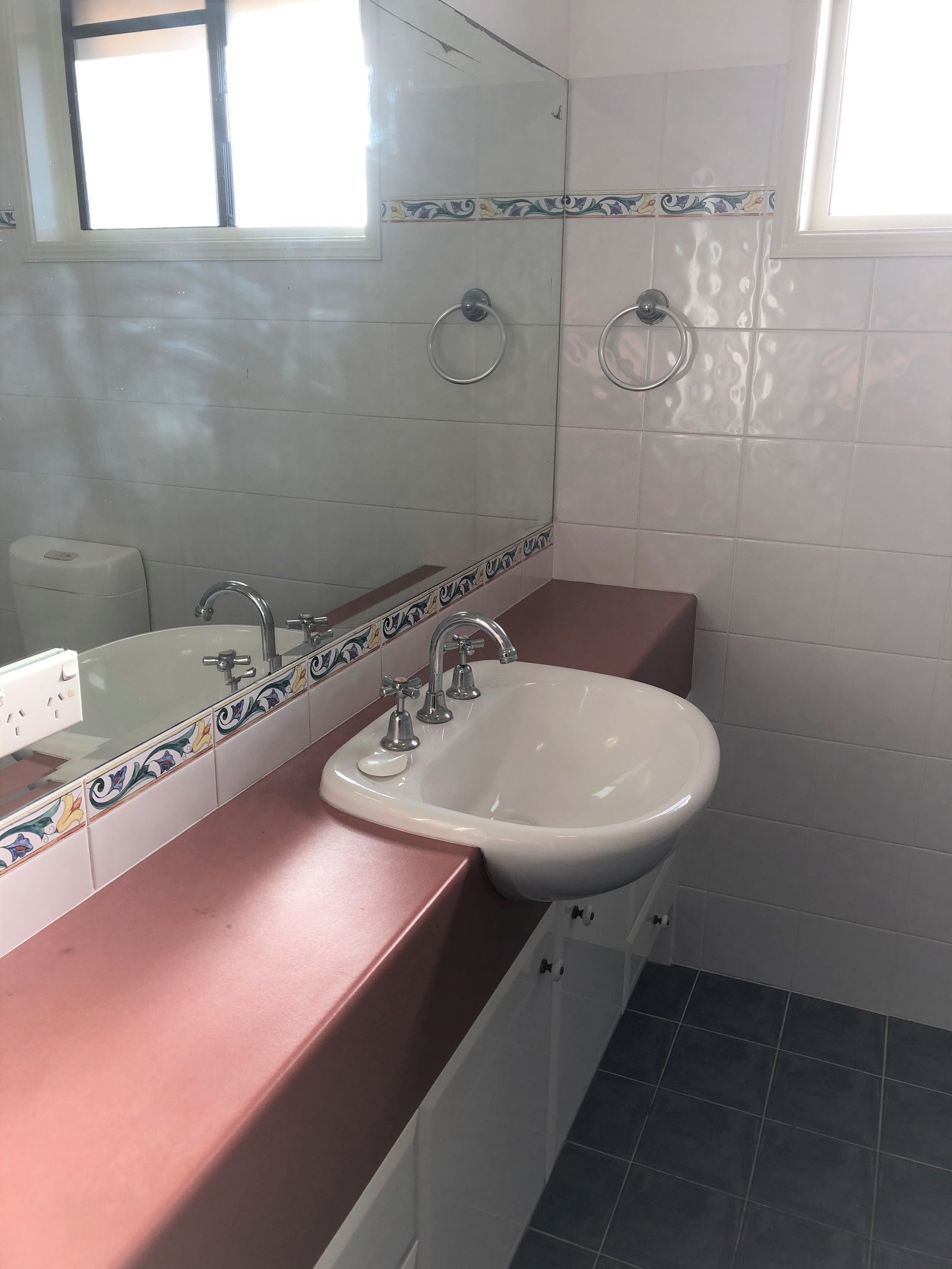 Unit 5/21 Second Avenue BROADBEACH 12