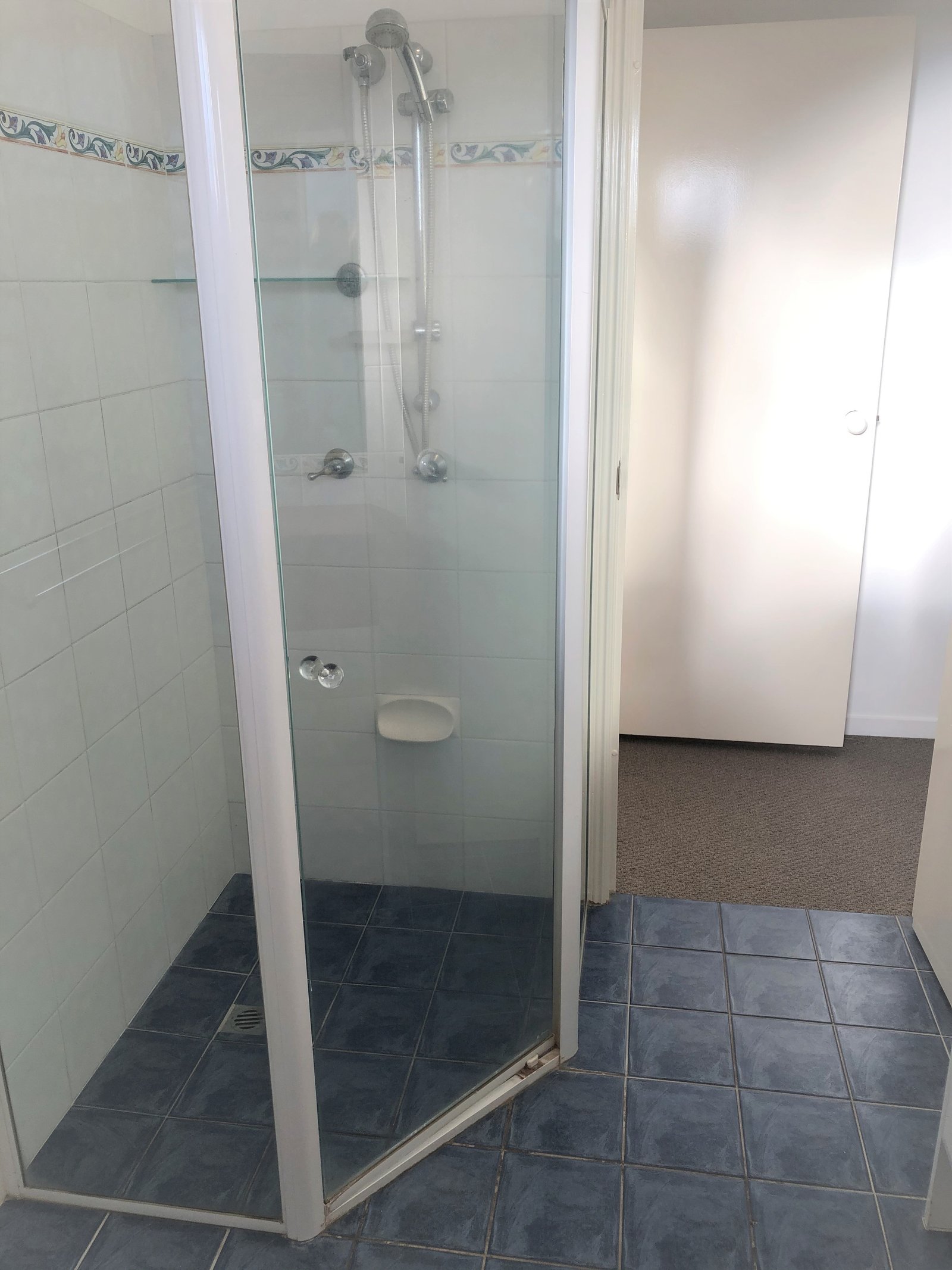 Unit 5/21 Second Avenue BROADBEACH 13