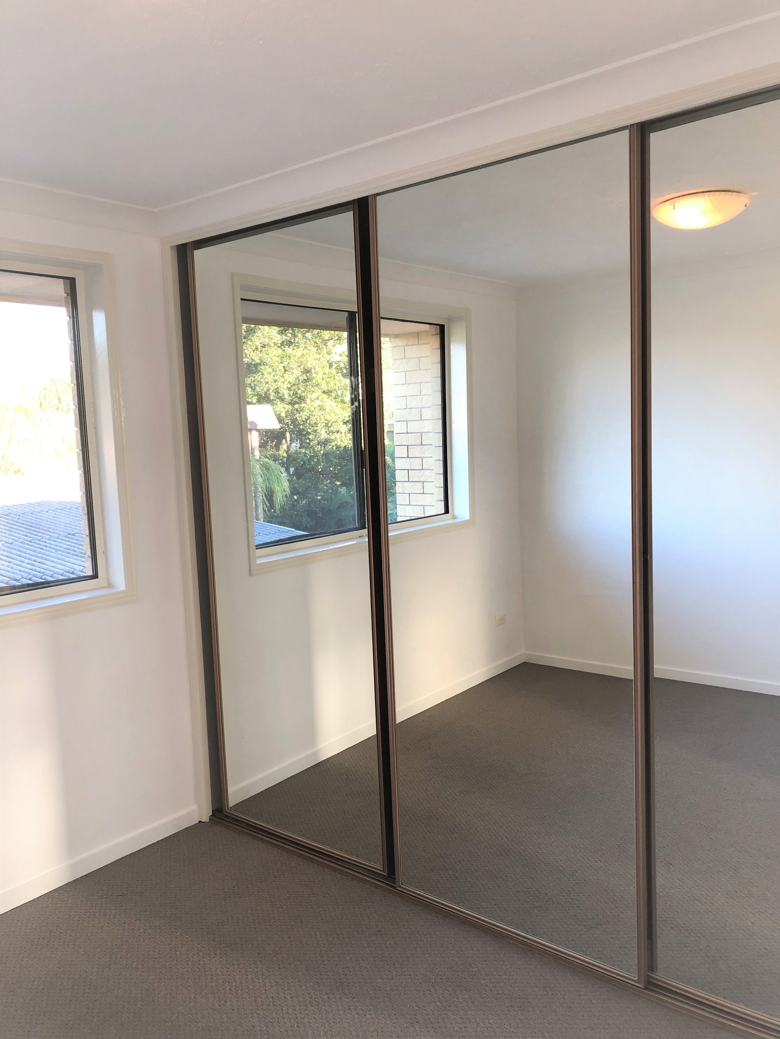 Unit 5/21 Second Avenue BROADBEACH 15