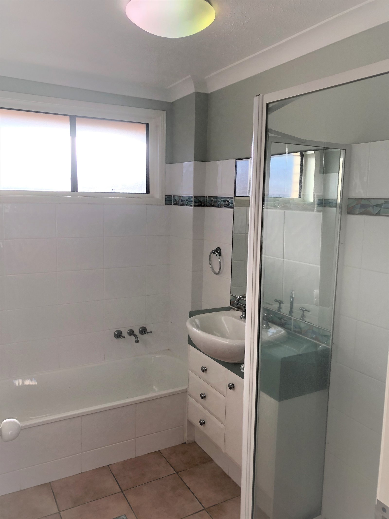 Unit 5/21 Second Avenue BROADBEACH 18