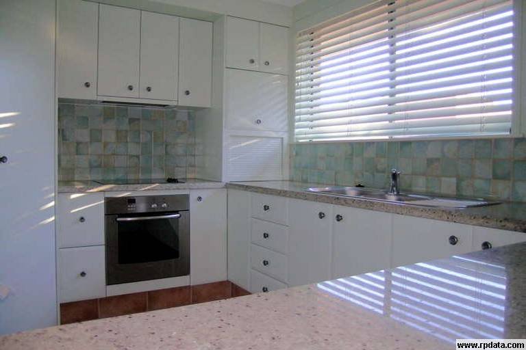 Unit 5/21 Second Avenue BROADBEACH 2