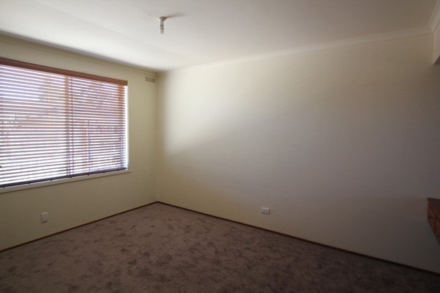 Unit 5/8 Regent Drive CANADIAN 5