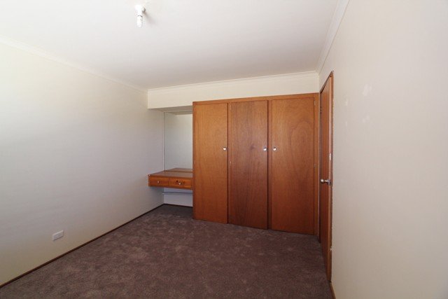 Unit 5/8 Regent Drive CANADIAN 6