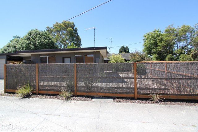 Unit 5/8 Regent Drive CANADIAN 14