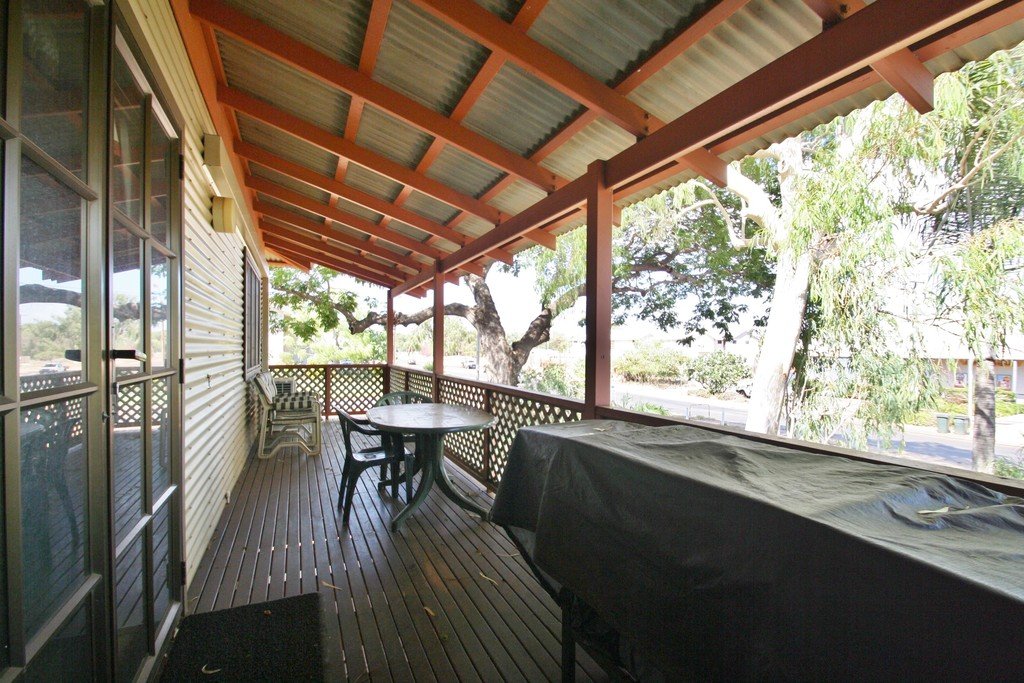 Unit 6, 1 Saville Street BROOME 1