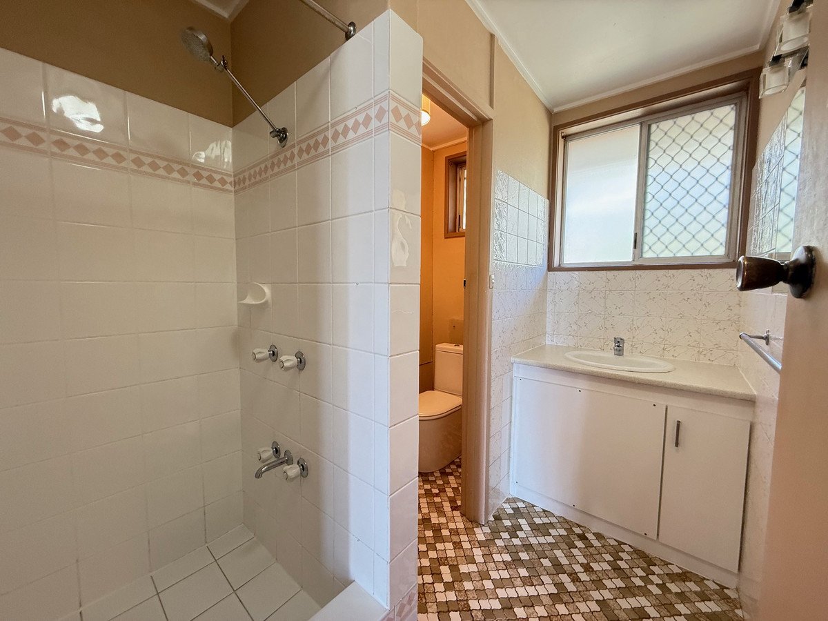 Unit 6/29 West Street BURLEIGH HEADS 12