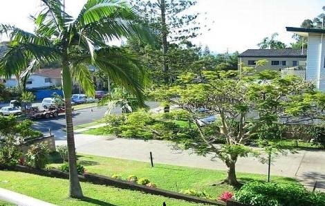 Unit 7 7-9 Hayle Street BURLEIGH HEADS 4