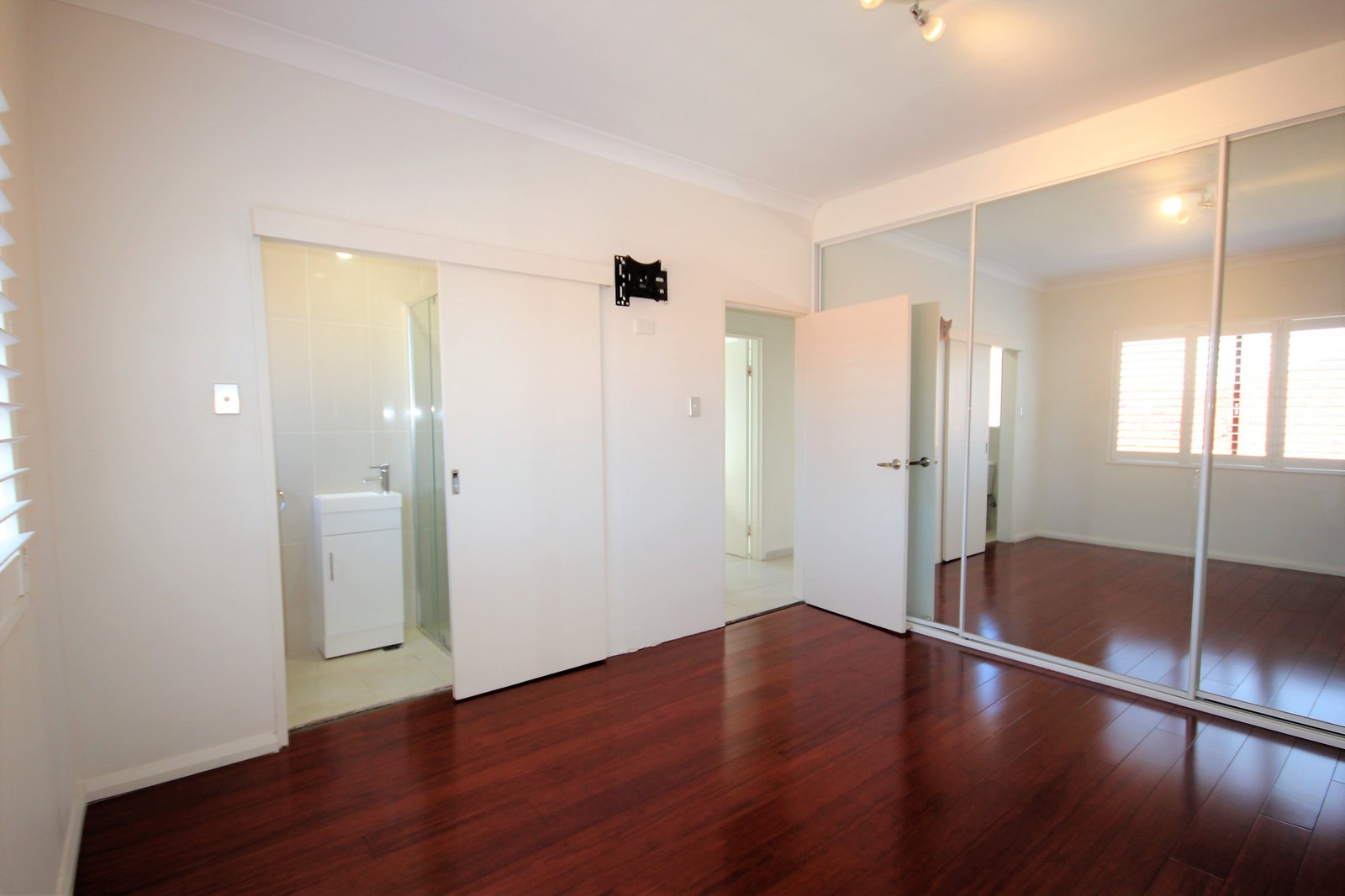 Unit 7/145 The Grand Parade MONTEREY 9