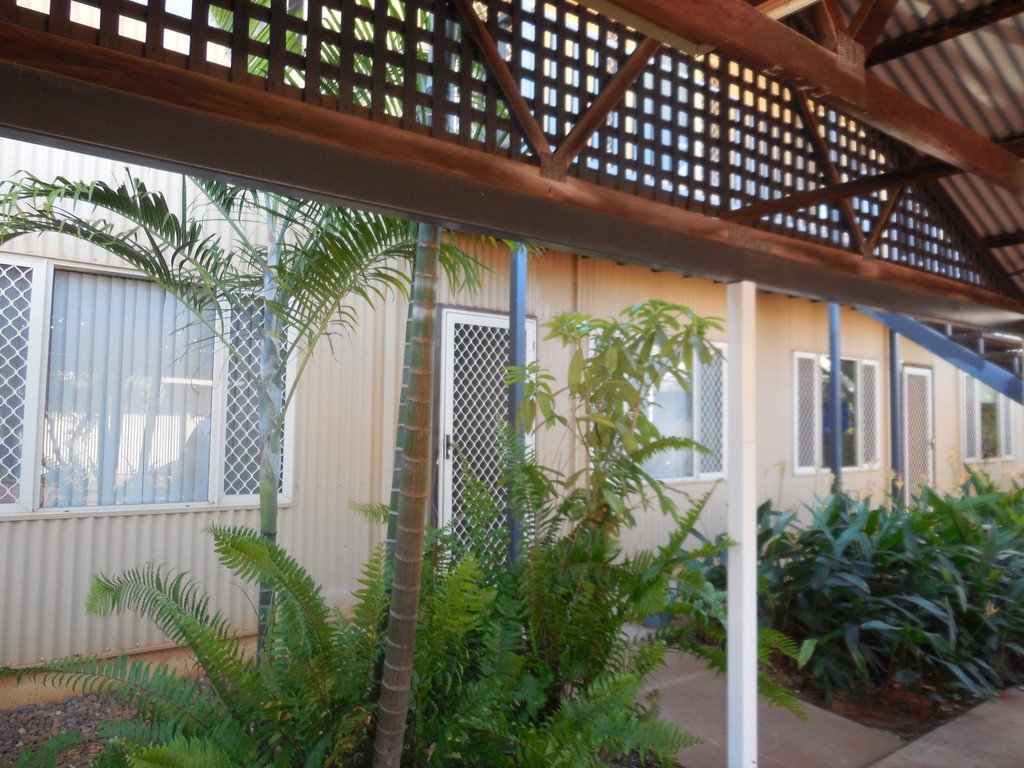 Unit 8/10 De Pledge  CABLE BEACH 3