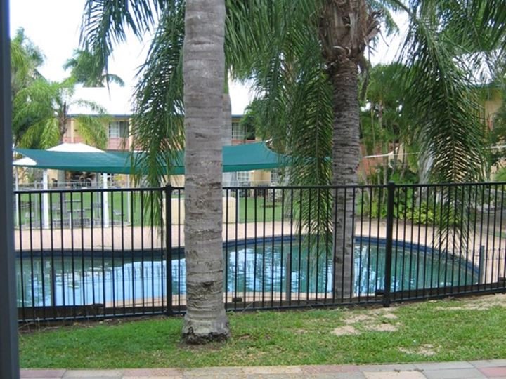 Unit 8/11 Island Drive CANNONVALE 1