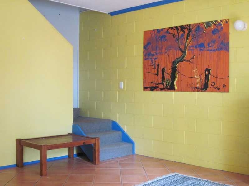 Unit 8/11 Island Drive CANNONVALE 4