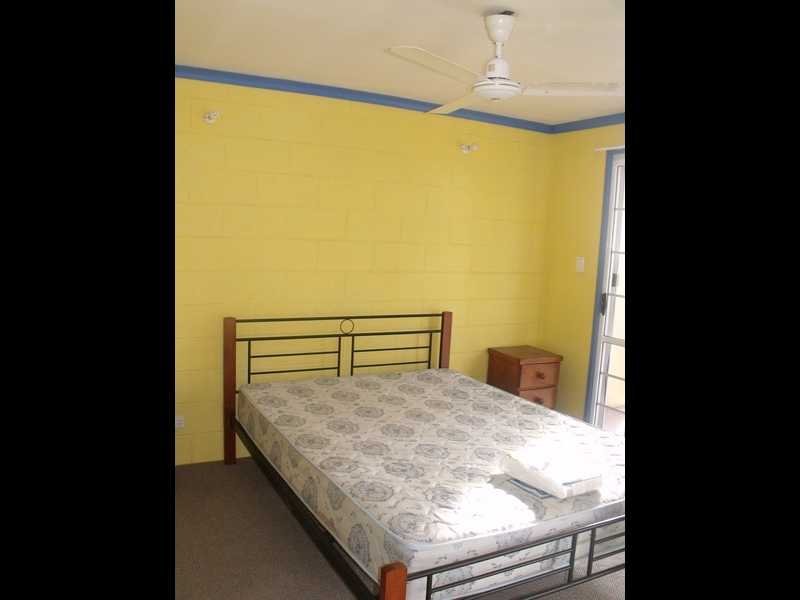 Unit 8/11 Island Drive CANNONVALE 7