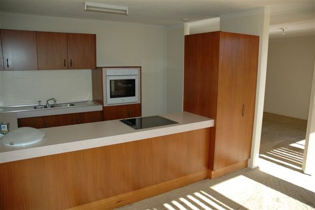 Unit 8/1971 Gold Coast Highway BURLEIGH HEADS 2