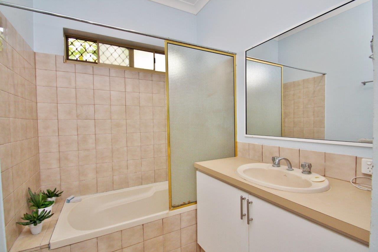 Unit 8/37 Taylor Road CABLE BEACH 5