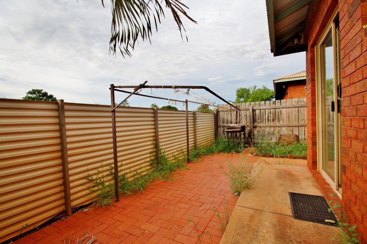 Unit 8/37 Taylor Road CABLE BEACH 7