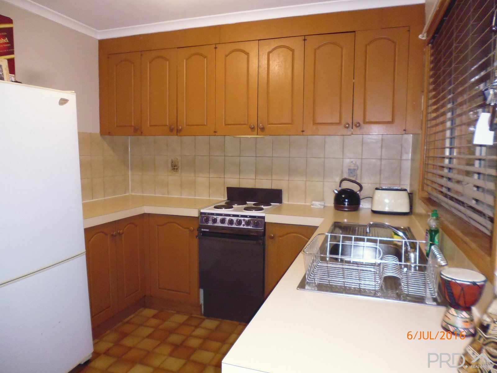Unit 9, 8 West Road BURONGA 3