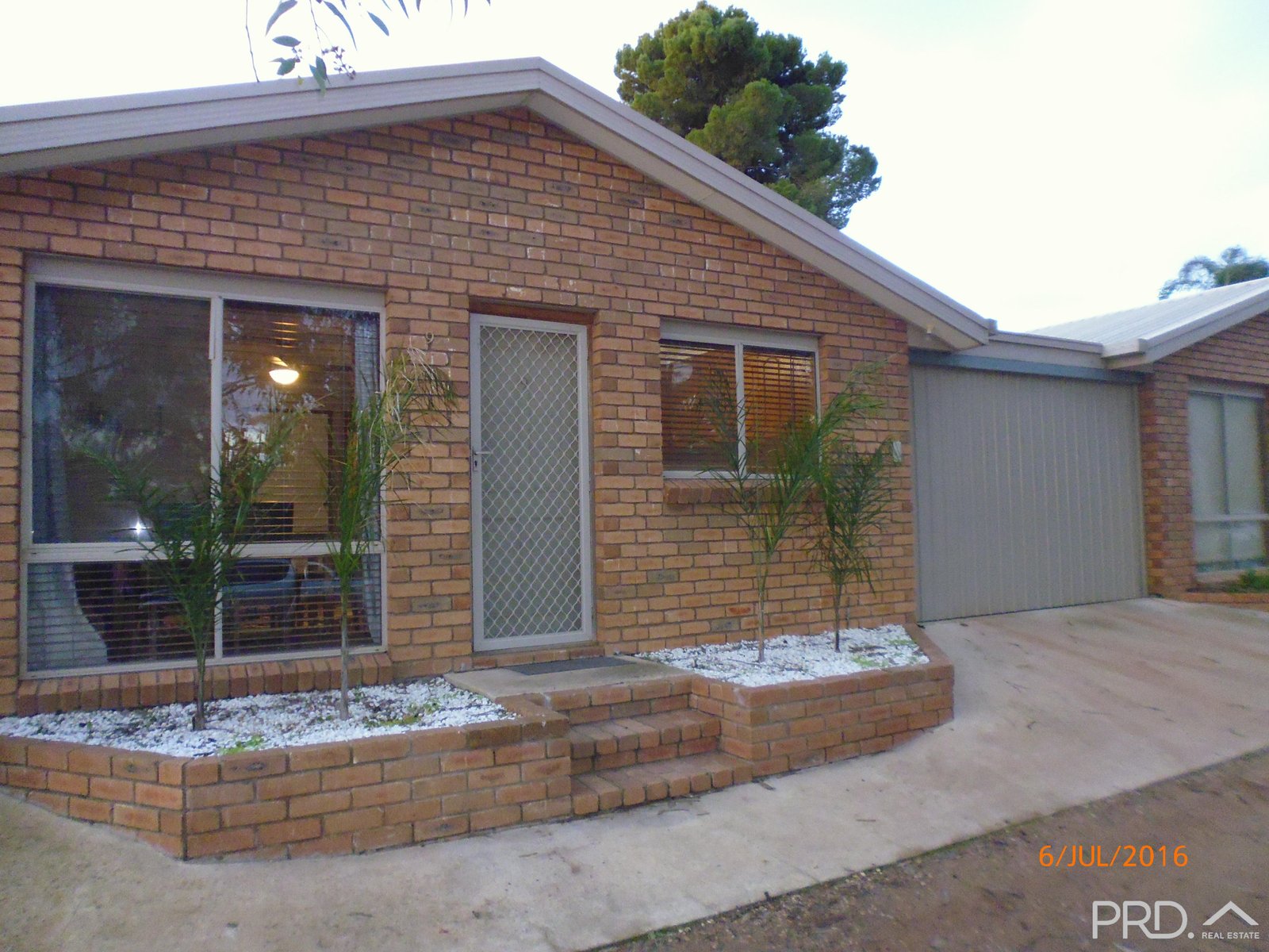 Unit 9/1 West Road BURONGA 1