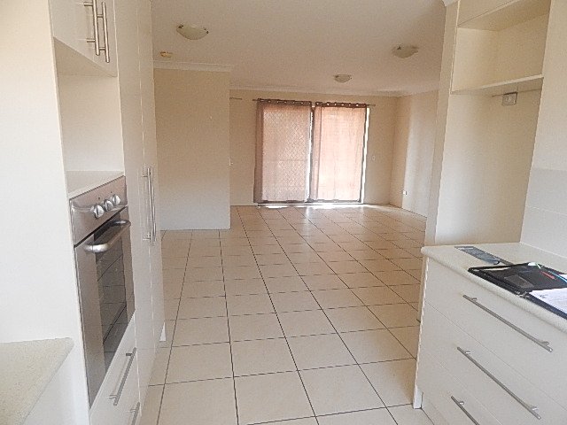 Unit 9/1933 Gold Coast Highway BURLEIGH HEADS 2