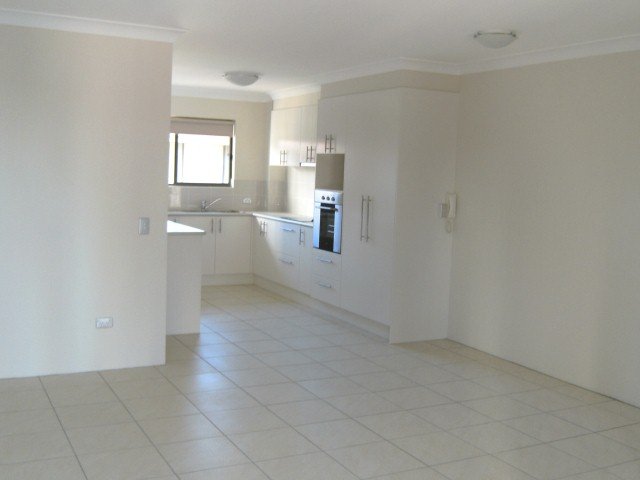 Unit 9/1933 Gold Coast Highway BURLEIGH HEADS 3