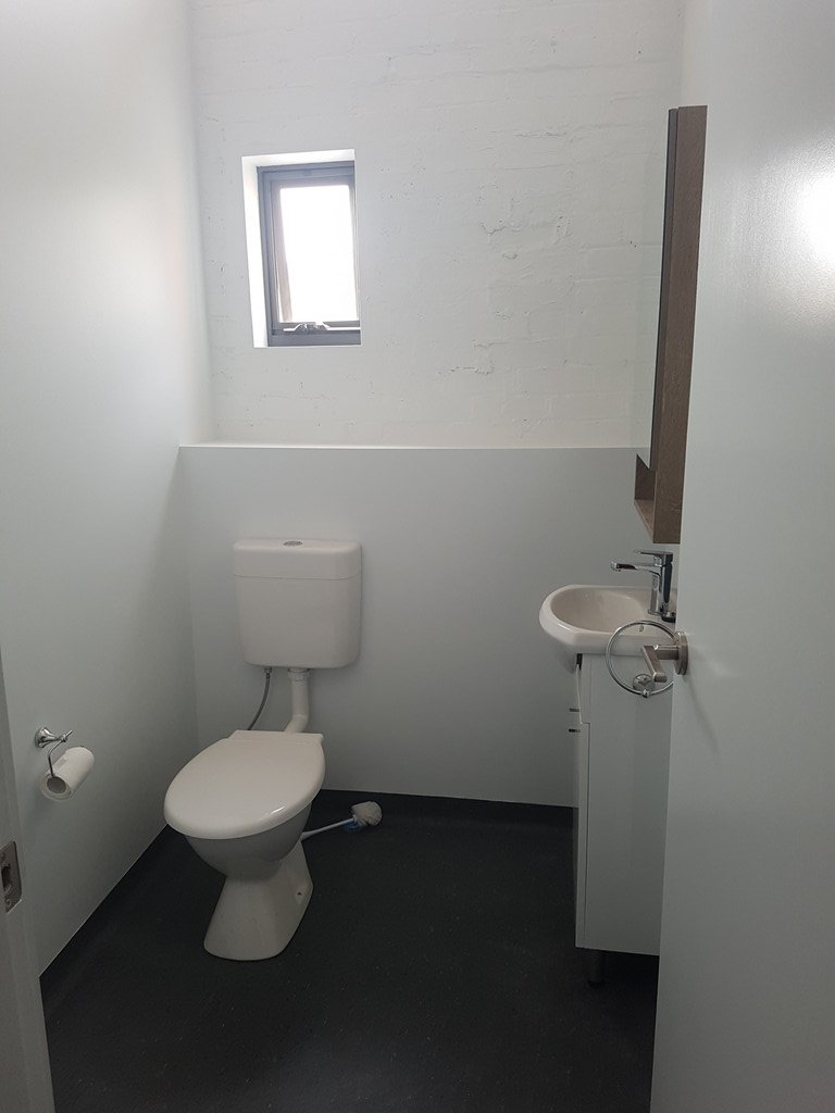 Upstairs 1/312 Peel Street TAMWORTH 12