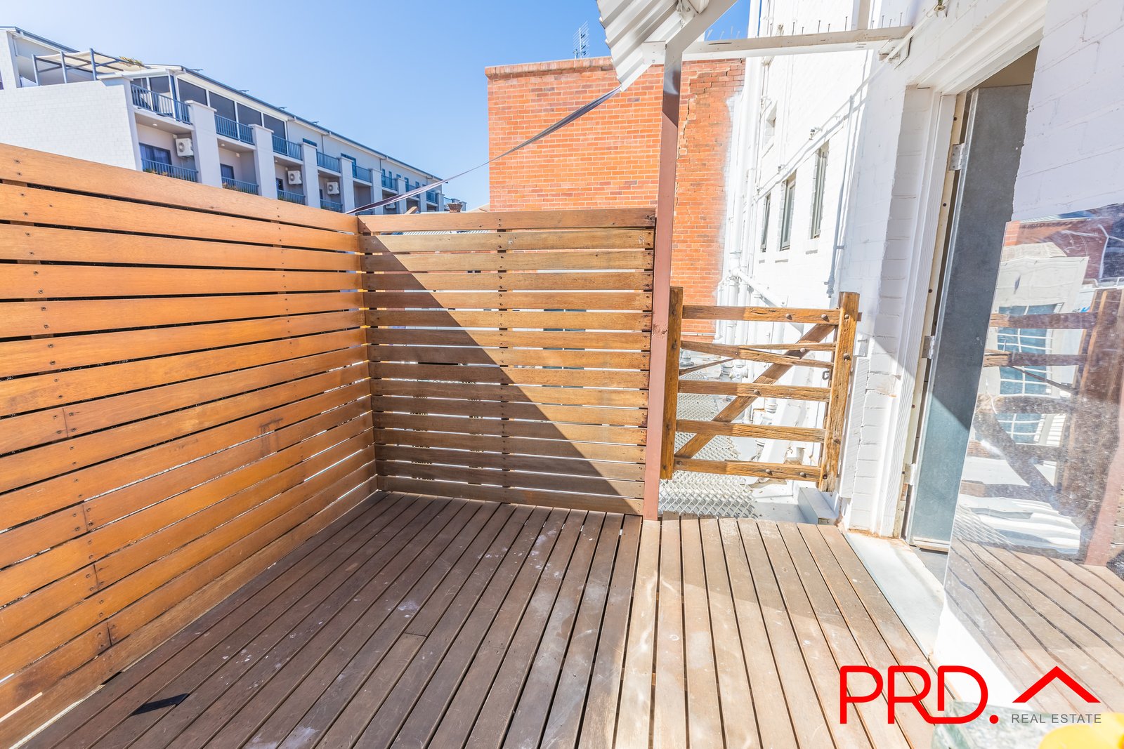 Upstairs 2/312 Peel Street TAMWORTH 13