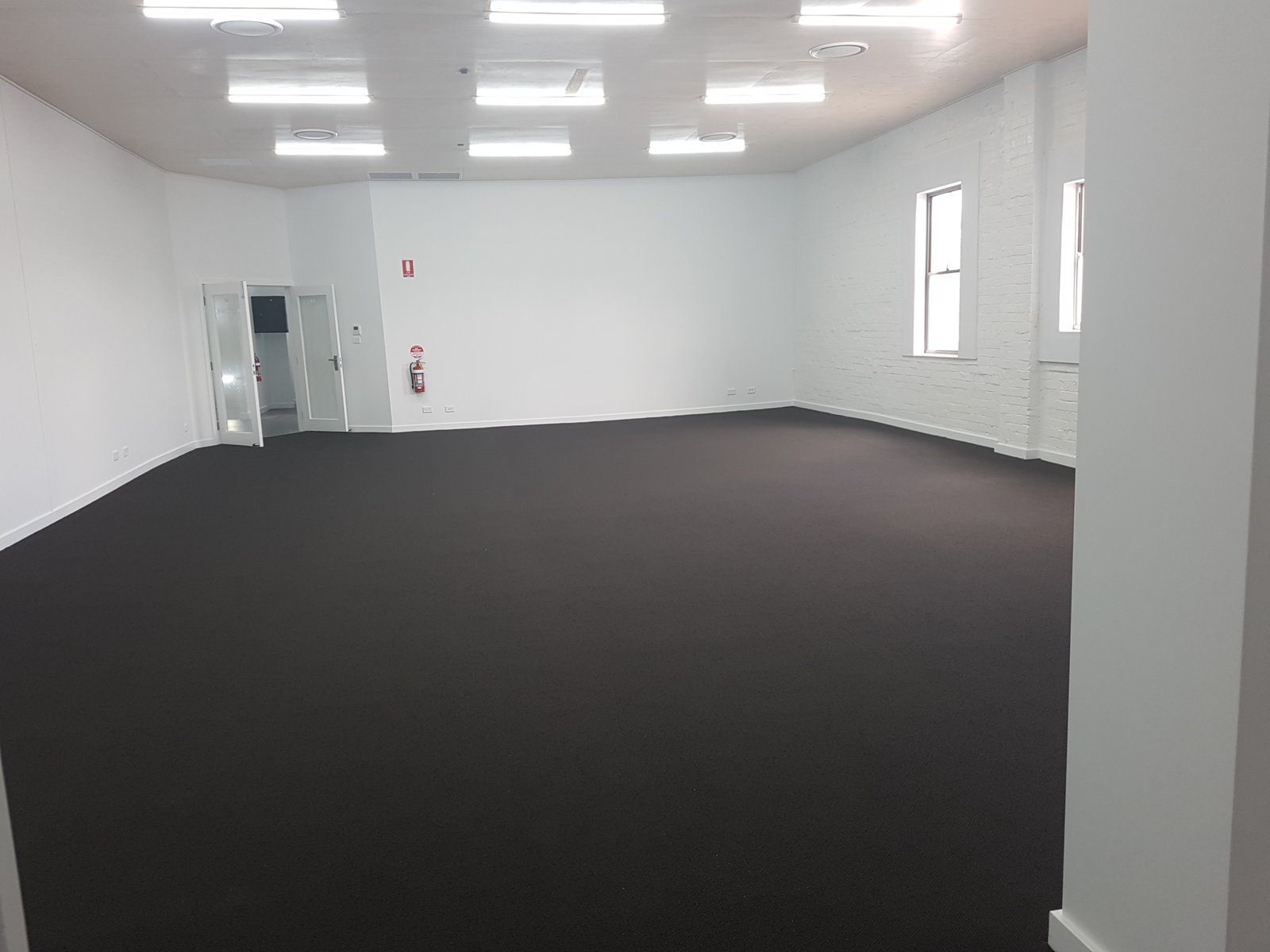 Upstairs 2/312 Peel Street TAMWORTH 6