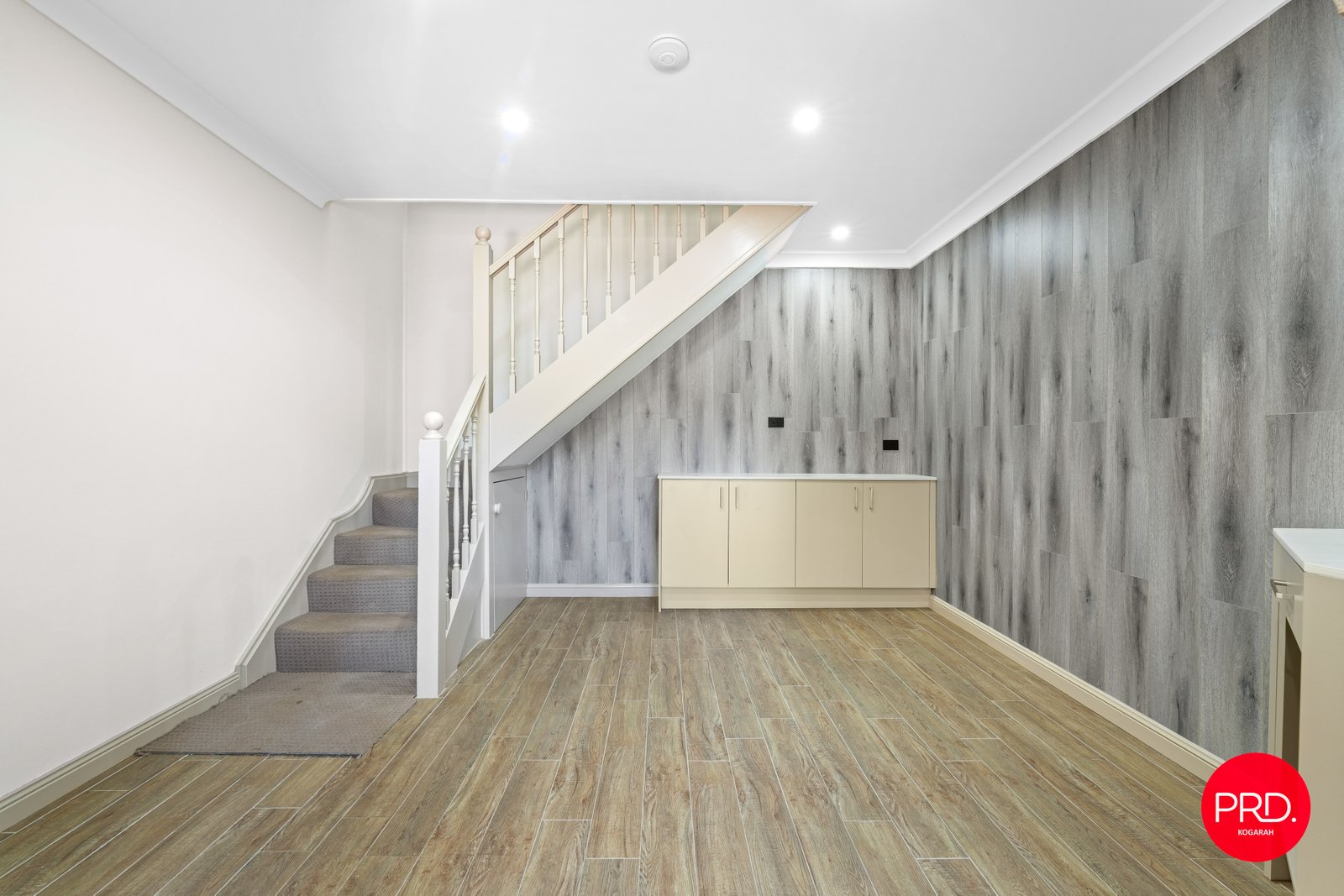 Upstairs/107 Alice Street NEWTOWN 3