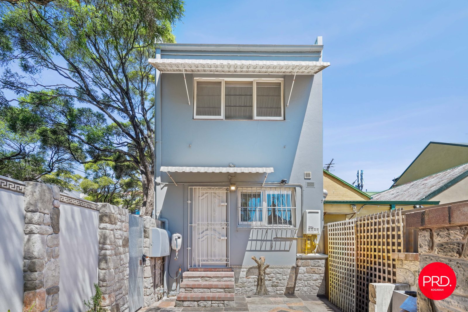 Upstairs/107 Alice Street NEWTOWN 1