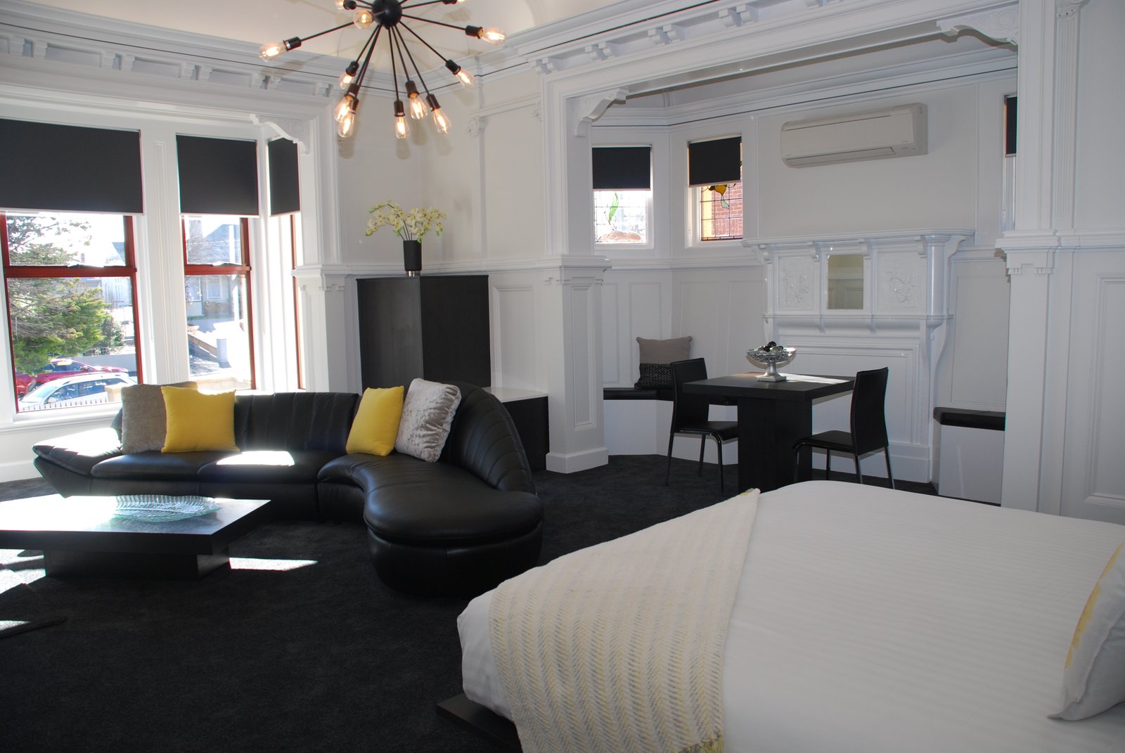 Young Suite/23 Stoke Street NEW TOWN 2