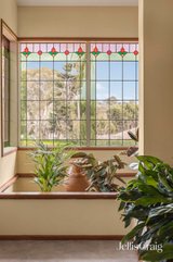 https://images.listonce.com.au/custom/160x/listings/1-2-read-street-templestowe-vic-3106/293/01937293_img_06.jpg?zjr6TMMS0Hg