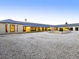 https://images.listonce.com.au/custom/160x/listings/1-21-lemins-road-waurn-ponds-vic-3216/524/01699524_img_10.jpg?CMb-Yur7Ad0