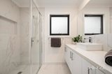 https://images.listonce.com.au/custom/160x/listings/1-228-highland-crescent-mooroolbark-vic-3138/304/01520304_img_10.jpg?m9jRKN_jNvA